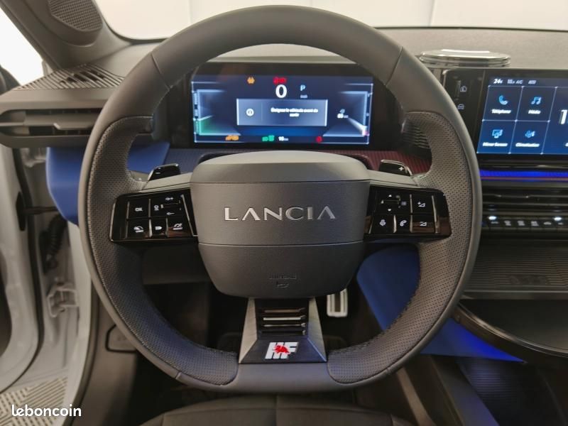 Lancia Ypsilon 1.2 Ibrida 110ch HF Line eDCT6 (image 13)