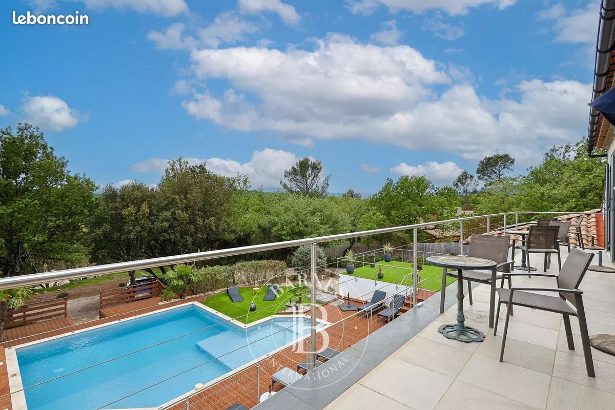 Villa 7 pièces 260 m² (image 19)