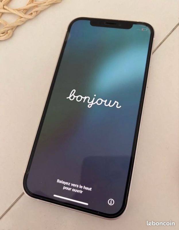 IPhone 12 (image 1)