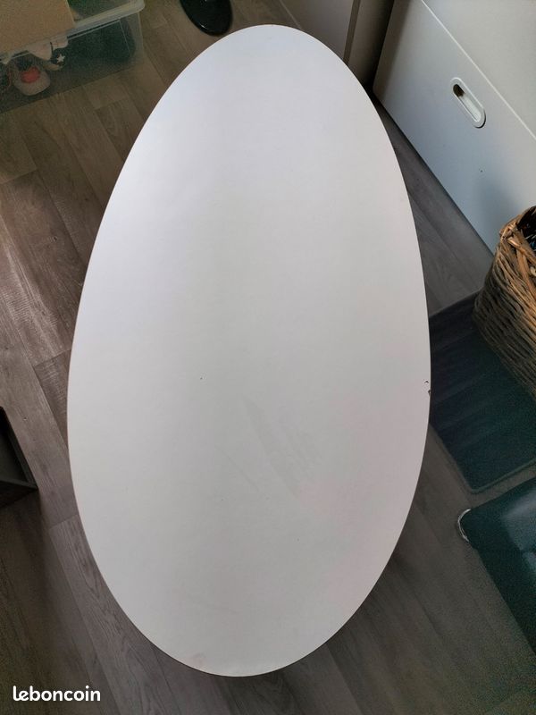 Table basse scandinave (image 1)