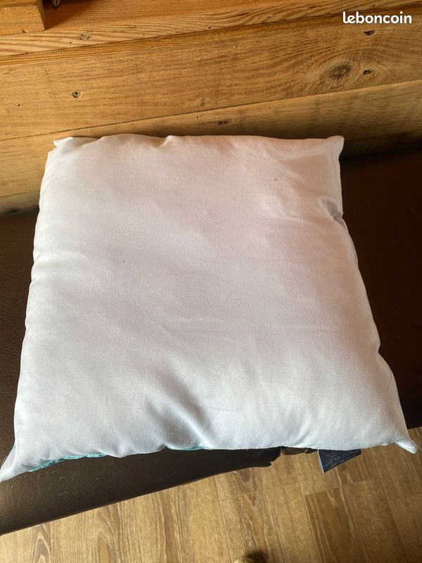 Coussin turquoise et gris carré (image 3)