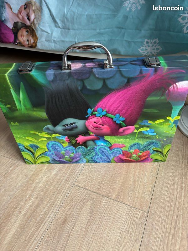 Malette crayola les trolls (image 2)