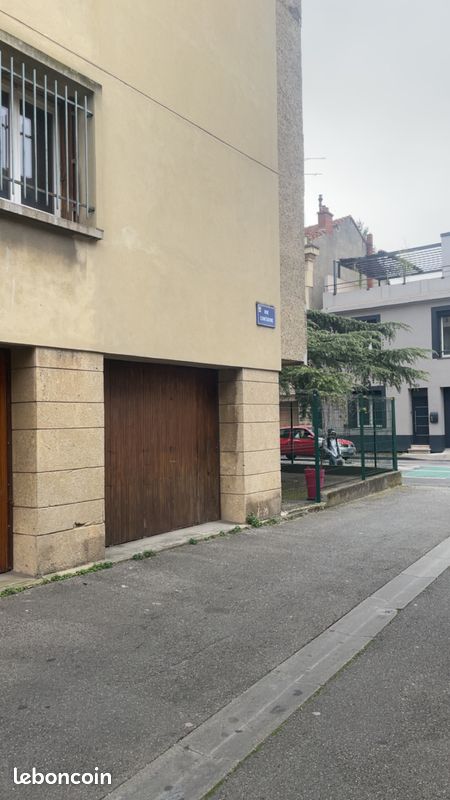 Parking 17 m² · à Avignon · 17 m² · 90 €/mois