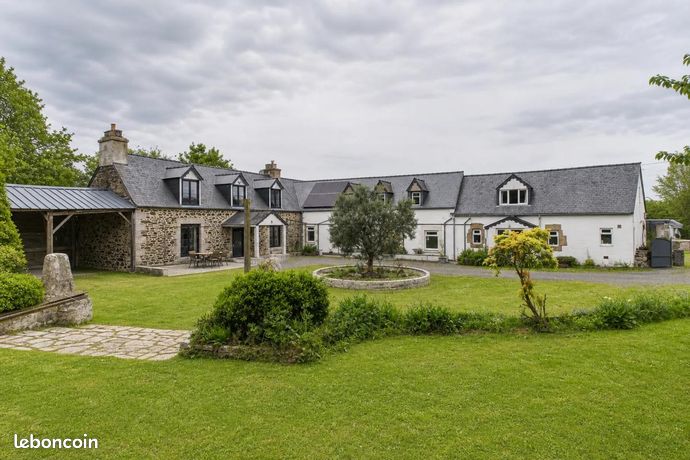 Longère 10 pièces 307 m²