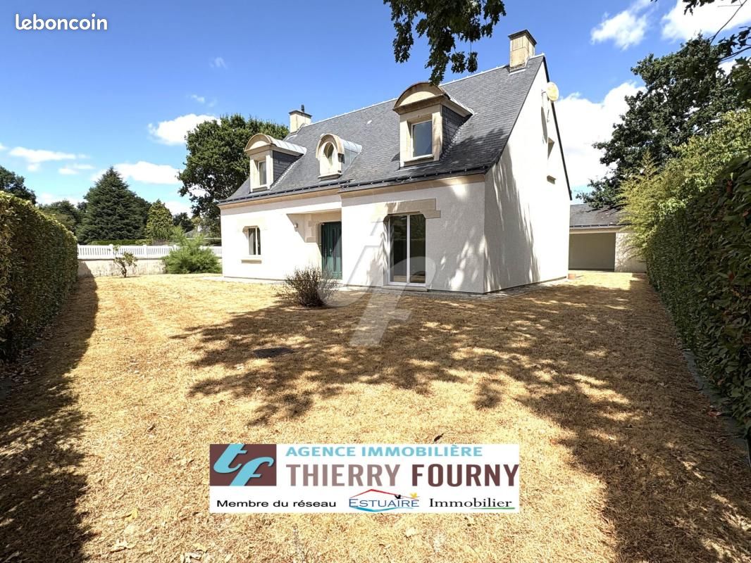 Maison 7 pièces 131 m² · à Grandchamps-des-Fontaines · 131 m² · 566 500 €