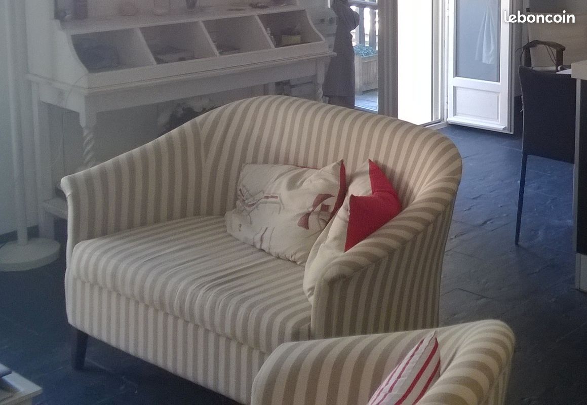 1 petit canapé + 2 fauteuils bon état (image 3)