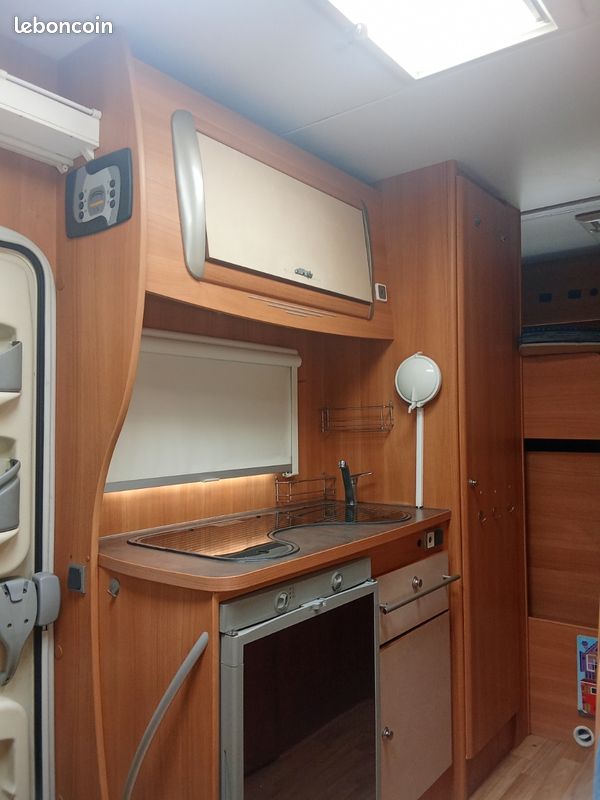 Camping-car Ford Challenger Genesis 43 (image 3)