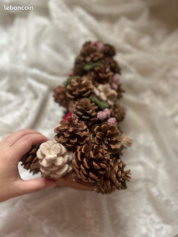 Décoration de Noël - Sapin en pomme de pin (image 8)