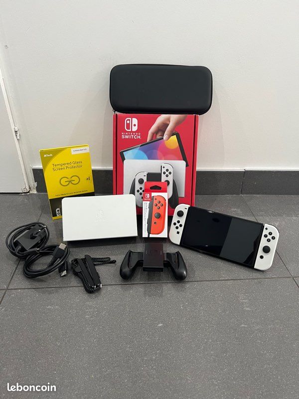 Nintendo Switch oled + accessoires (image 1)