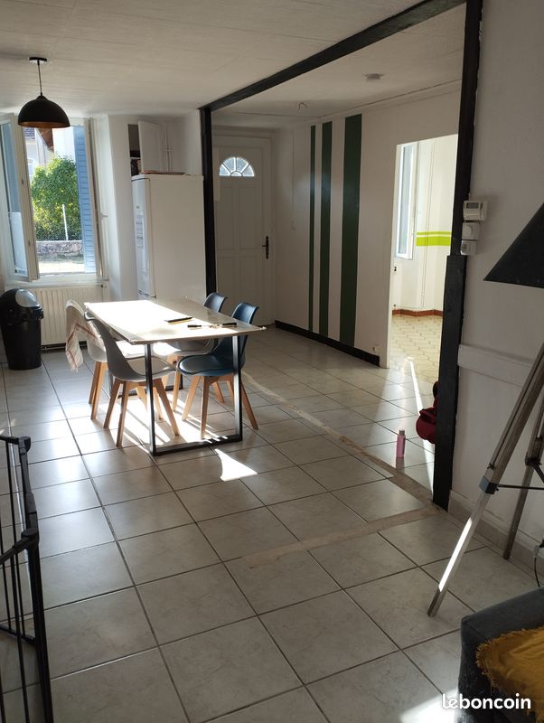 Maison 6 pièces 100 m² · à Saint-Jean-le-Vieux · 100 m² · 199 999 €
