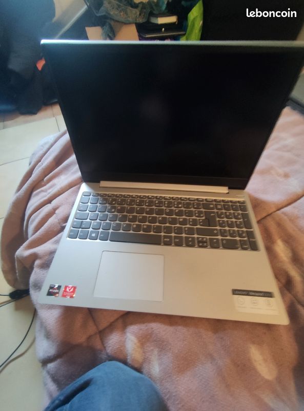Lenovo IdeaPad 330s 15arr (image 1)