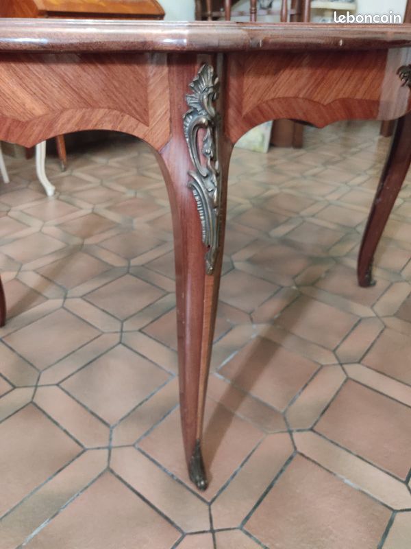 Table de salle à manger Louis XV en bois de rose (image 3)