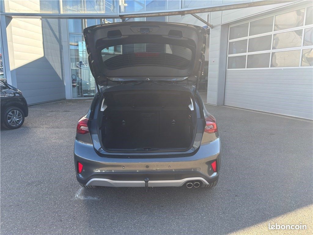 Ford Focus IV ACTIVE 1.0 ECOBOOST 155 S&S MHEV POWERSHIFT X Active X (image 8)