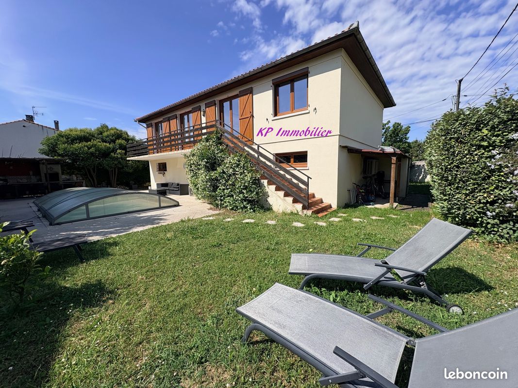 Maison 6 pièces 184 m² · à Cuxac-d'Aude · 184 m² · 330 000 €