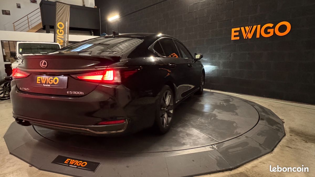 LEXUS ES 2.5 300H 218ch - F-SPORT EXECUTIVE - TOIT OUVRANT - CARPLAY (image 8)