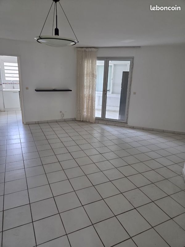 Appartement 3 pièces 80 m² · au Gosier · 80 m² · 250 000 €