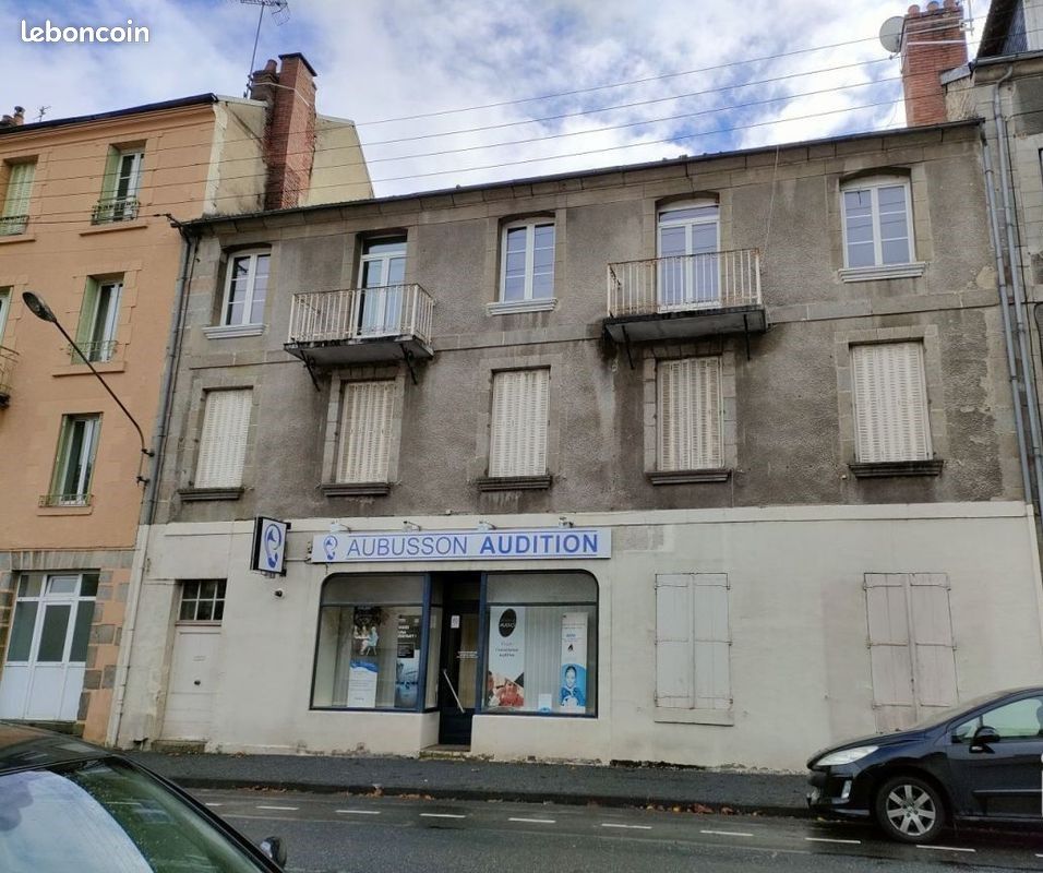 Maison 1 pièce 350 m² · à Aubusson · 350 m² · 90 000 €