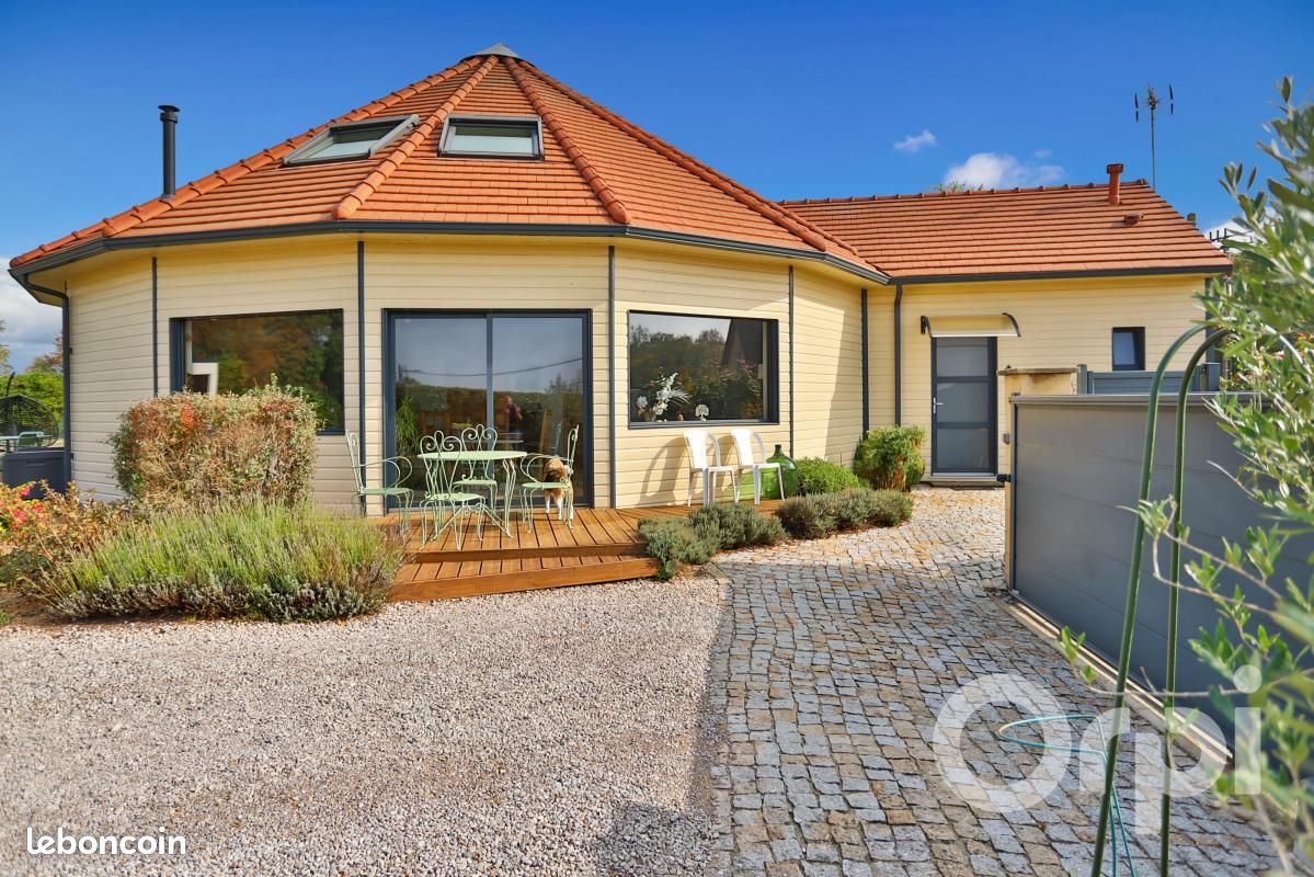 Maison 6 pièces 164 m² · à Lachapelle-aux-Pots · 164 m² · 362 000 €