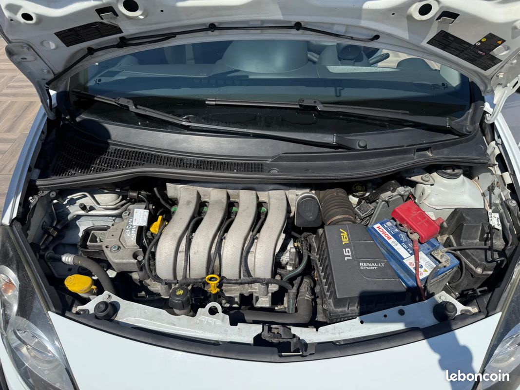 RENAULT Twingo RS 1.6 130ch - 2011 - 110 000 km - Kit Distribution fait à 109000 - Demi ligne - Suivi Complet (image 24)