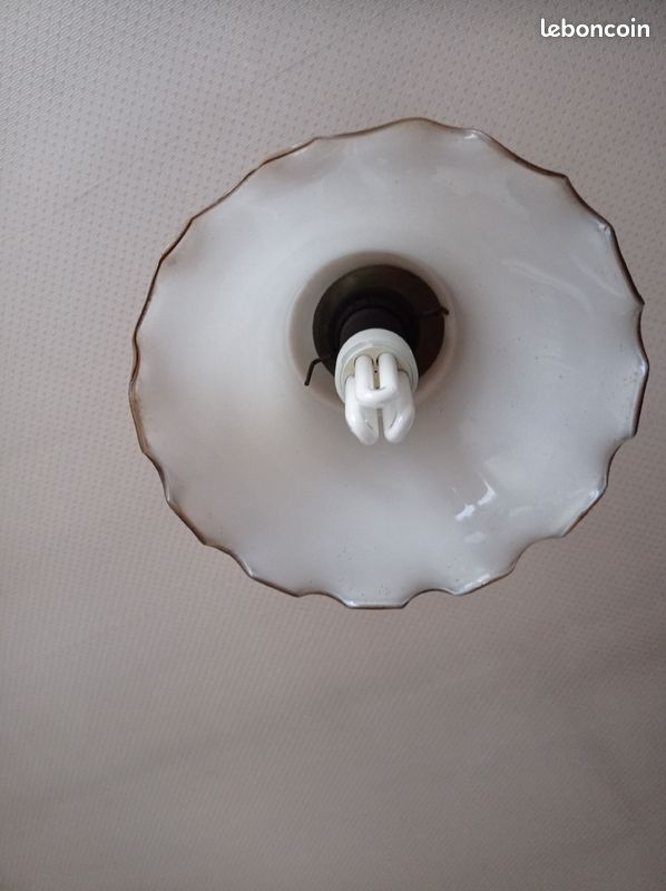 Lustre (image 2)