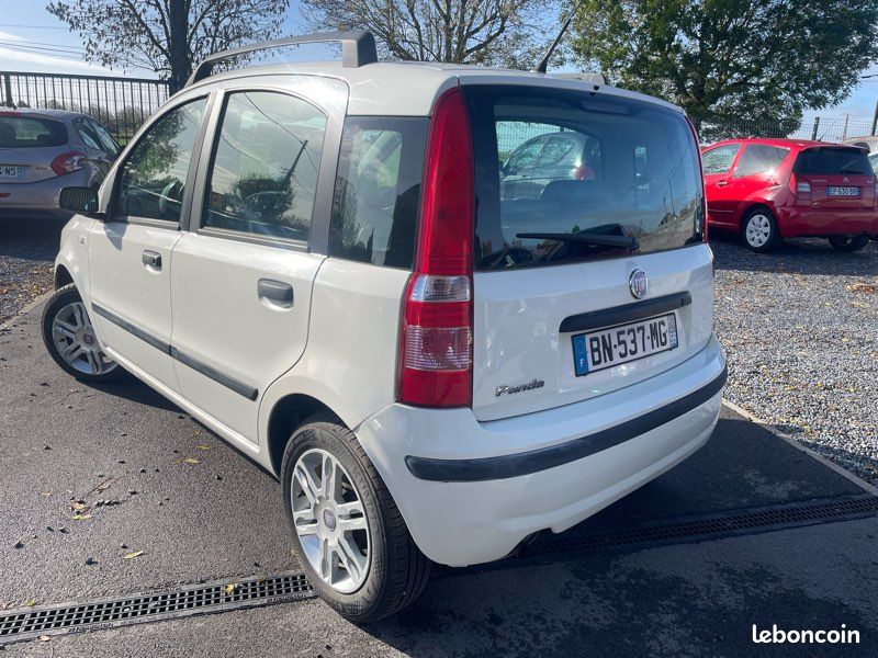 Fiat Panda 1,2i Essence 60 Chvx « Climatisation,Jantes aluminium » (image 2)