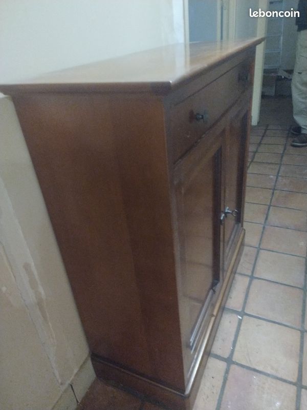 Commode (image 2)