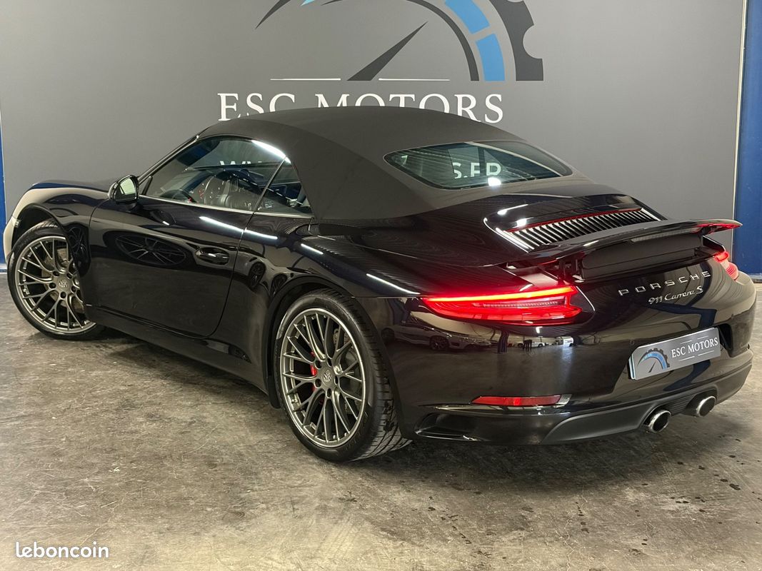 Porsche 911 Carrera S Cabriolet PDK (image 33)