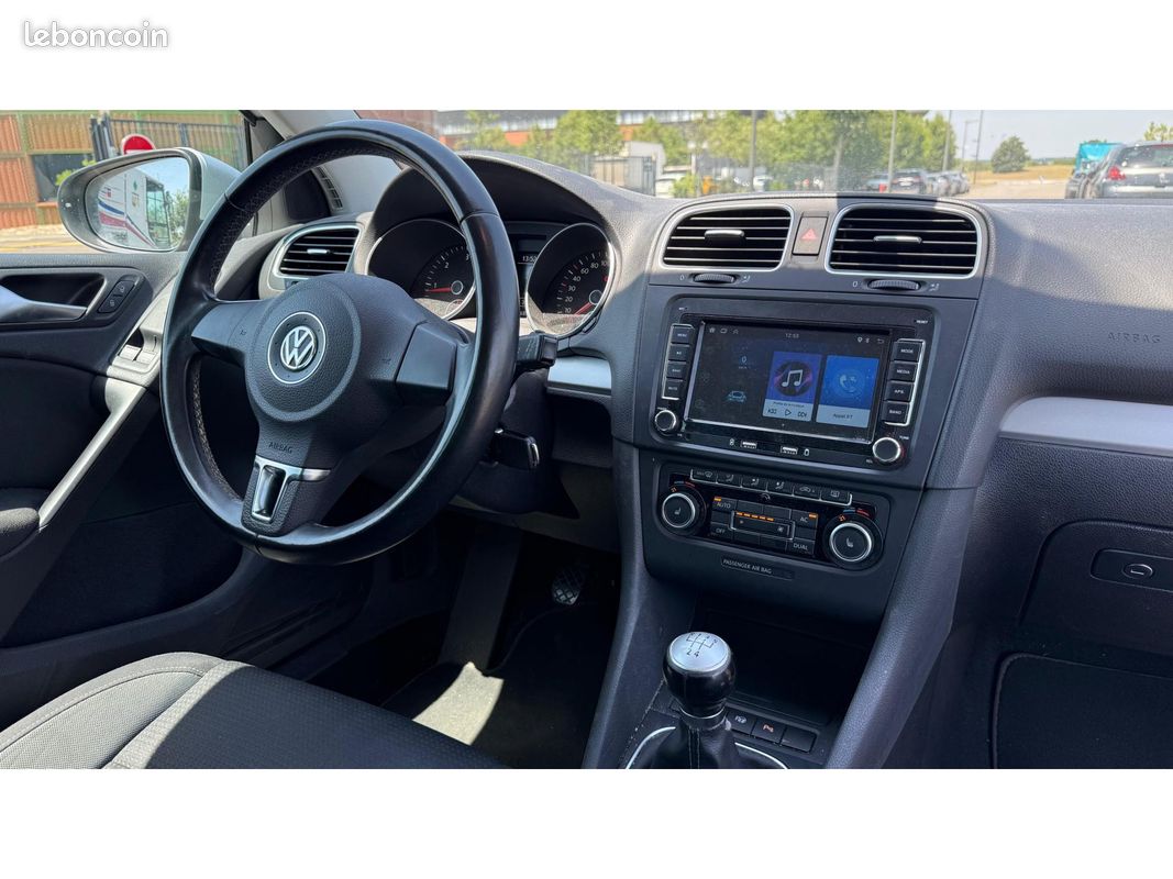 VOLKSWAGEN GOLF 6 1.6 TDi 16v 105cv / Clim auto / Kit distribution ok (image 7)