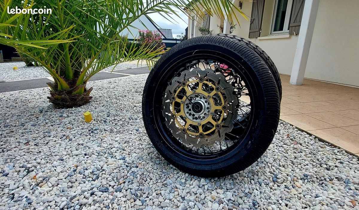 crf 1000 supermoto