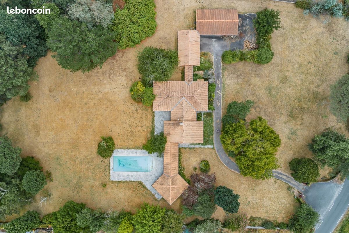 Maison 6 pièces 160 m² · à Mérignac · 160 m² · 750 000 €