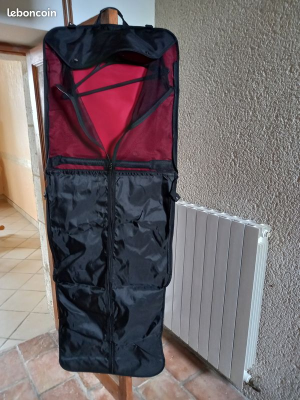 Housse vêtements voyages (image 1)