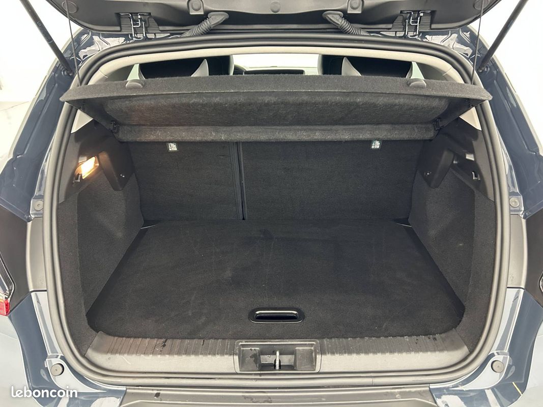 RENAULT Captur mild hybrid 160 EDC Techno (image 18)