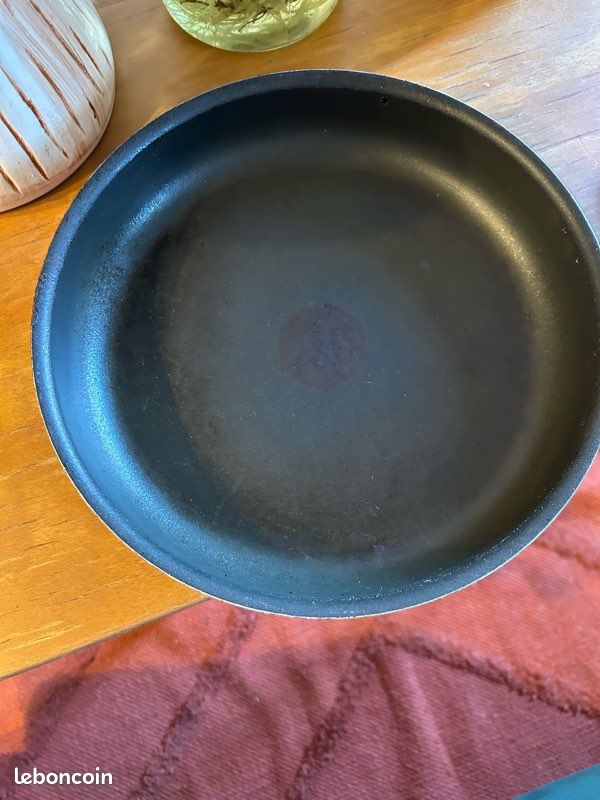 Lot de poêles avec wok et casserole (image 2)