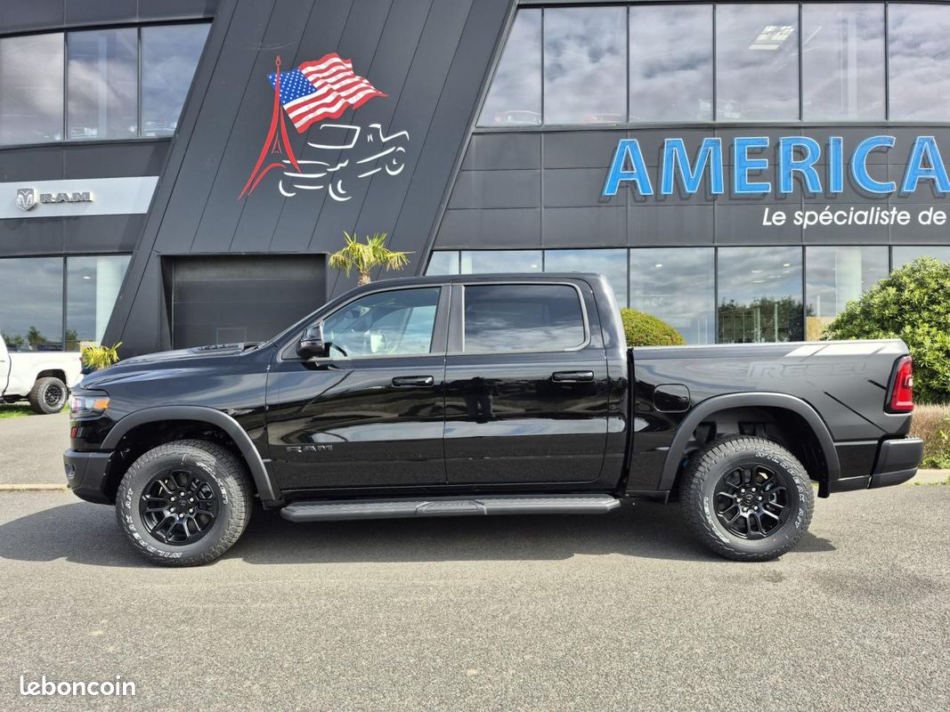 Dodge ram 1500 crew cab rebel (image 2)