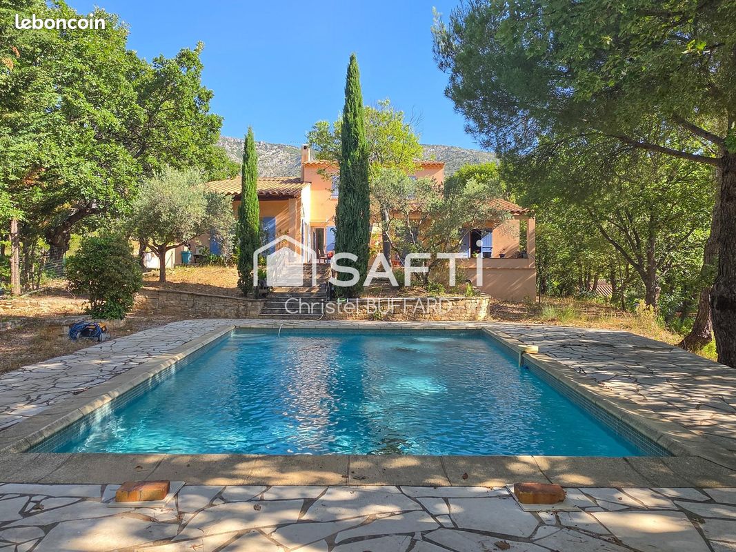 Maison 6 pièces 190 m² · à Puyloubier · 190 m² · 588 000 €