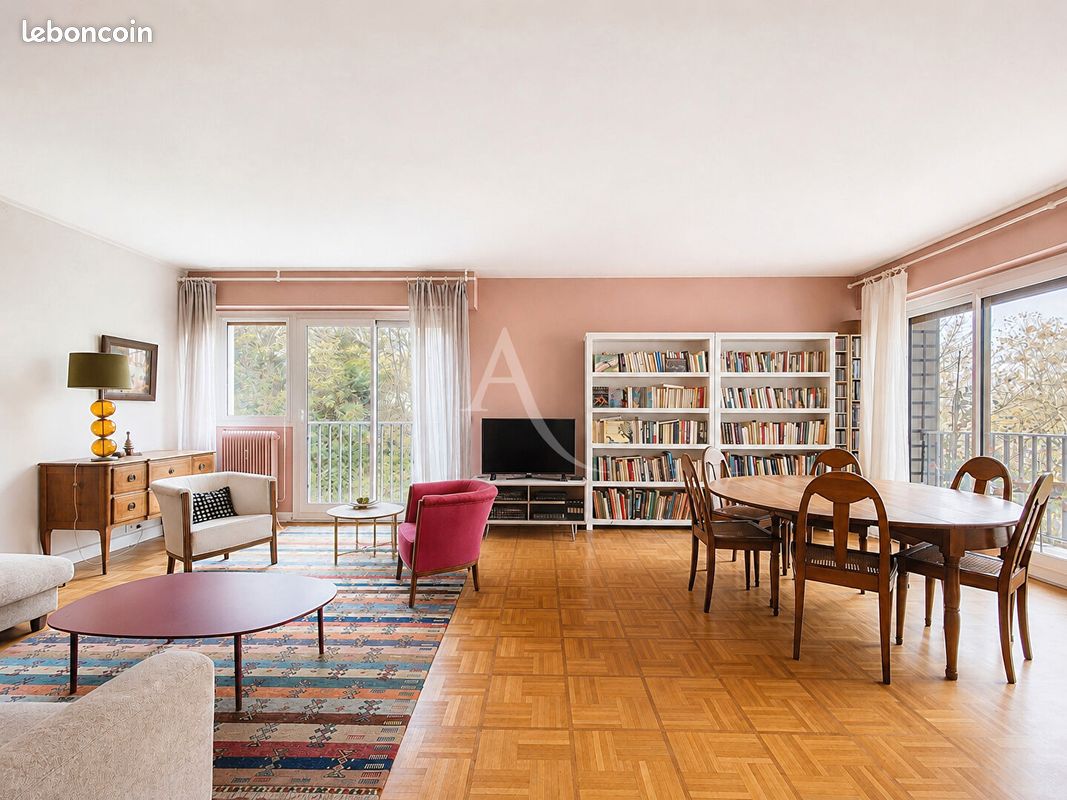 Appartement 4 pièces 118 m² · à Saint-Germain-en-Laye · 118 m² · 550 000 €