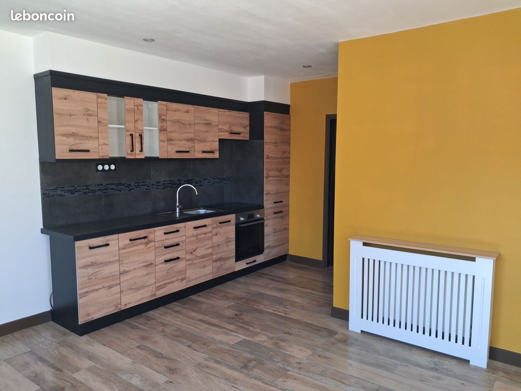 Maison 2 pièces 40 m² · à Saint-Lyé · 40 m² · 780 €/mois