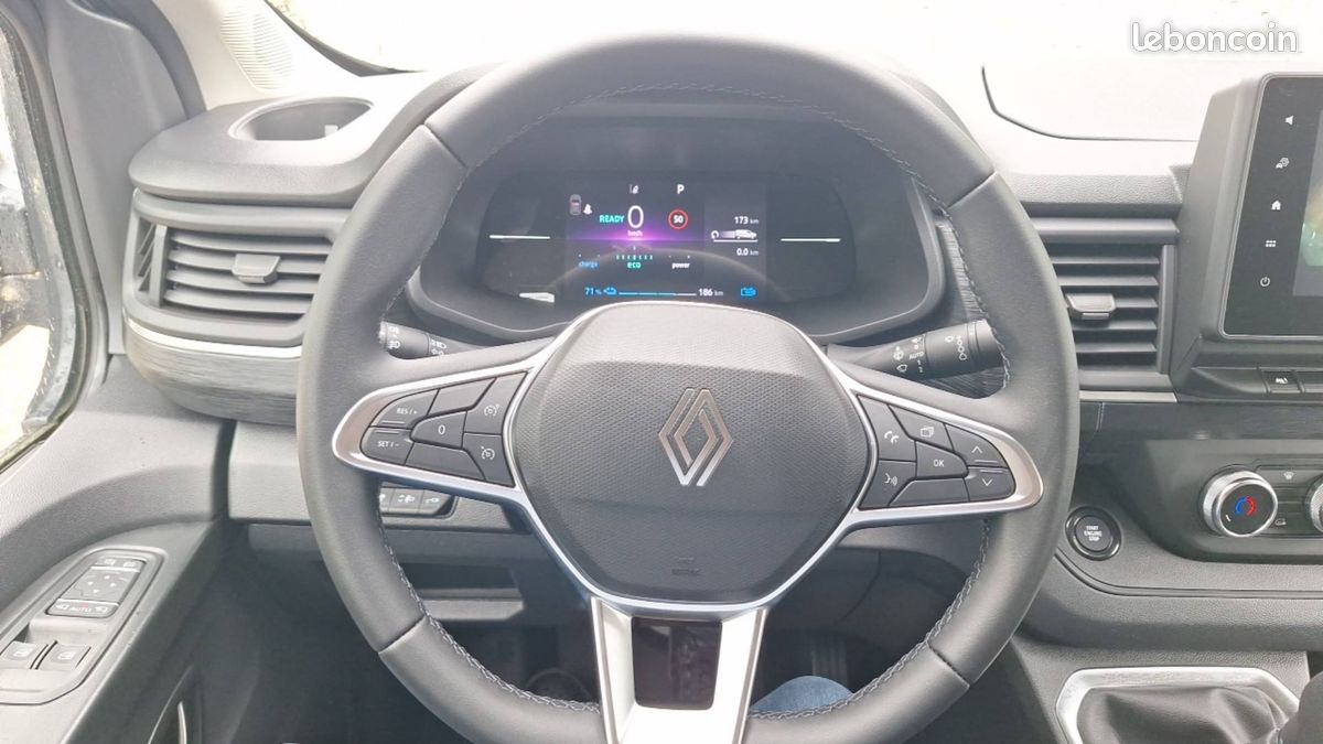 Renault trafic e tech electrique fg pap autonomie (image 20)