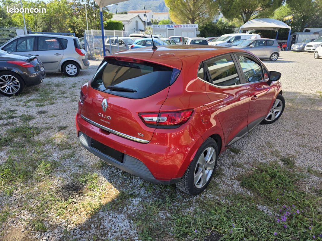RENAULT Clio IV 5 Portes 0.9 TCe eco2 90 cv (image 4)