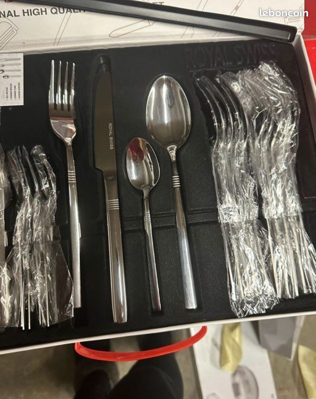 Ménagère 24 pièces inox 18/10 de très grande qualité Arts de la