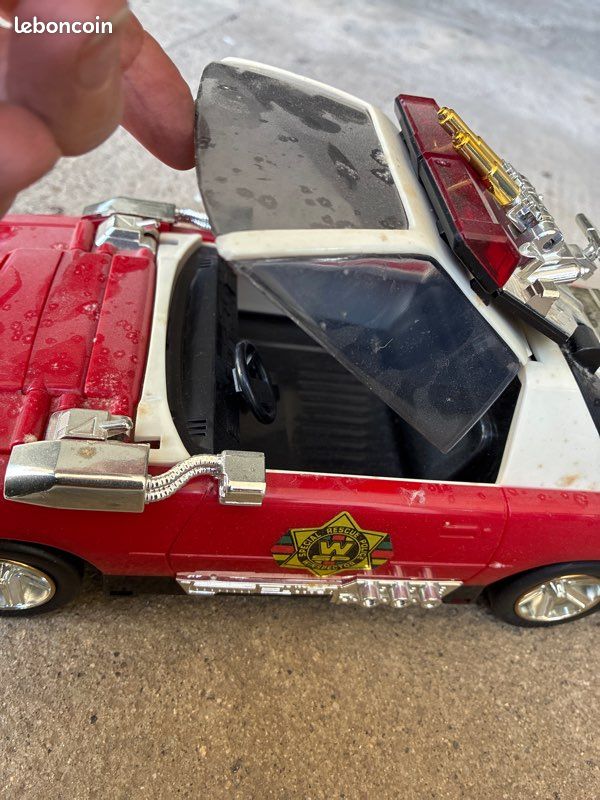 Jouet voiture police rouge (image 2)