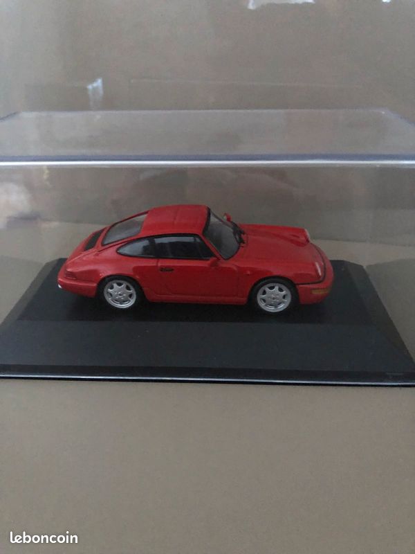 Voiture Porsche 911 Carrera 4 - 1991 (image 3)