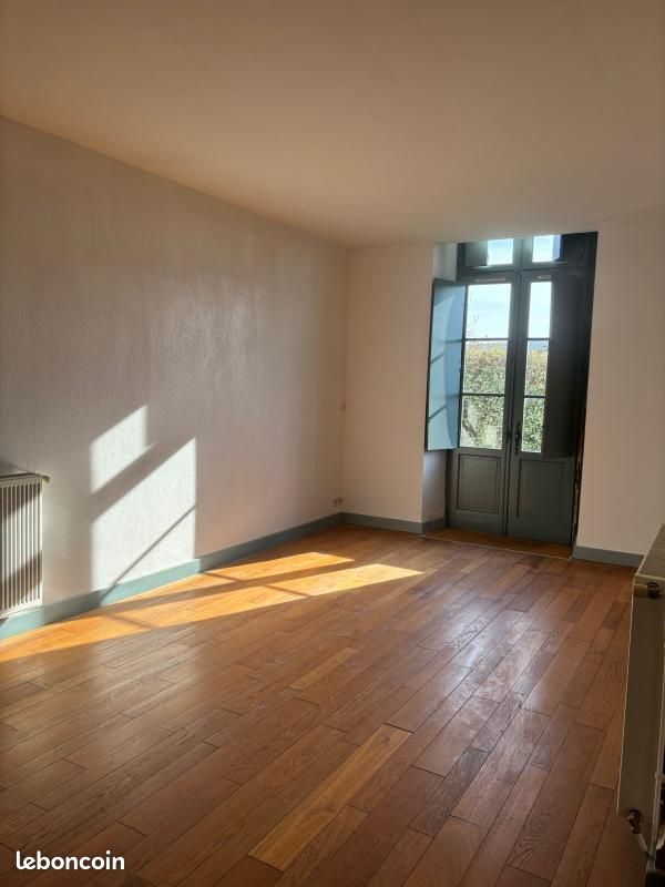 Appartement 3 pièces 72 m² · à Orthez · 72 m² · 700 €