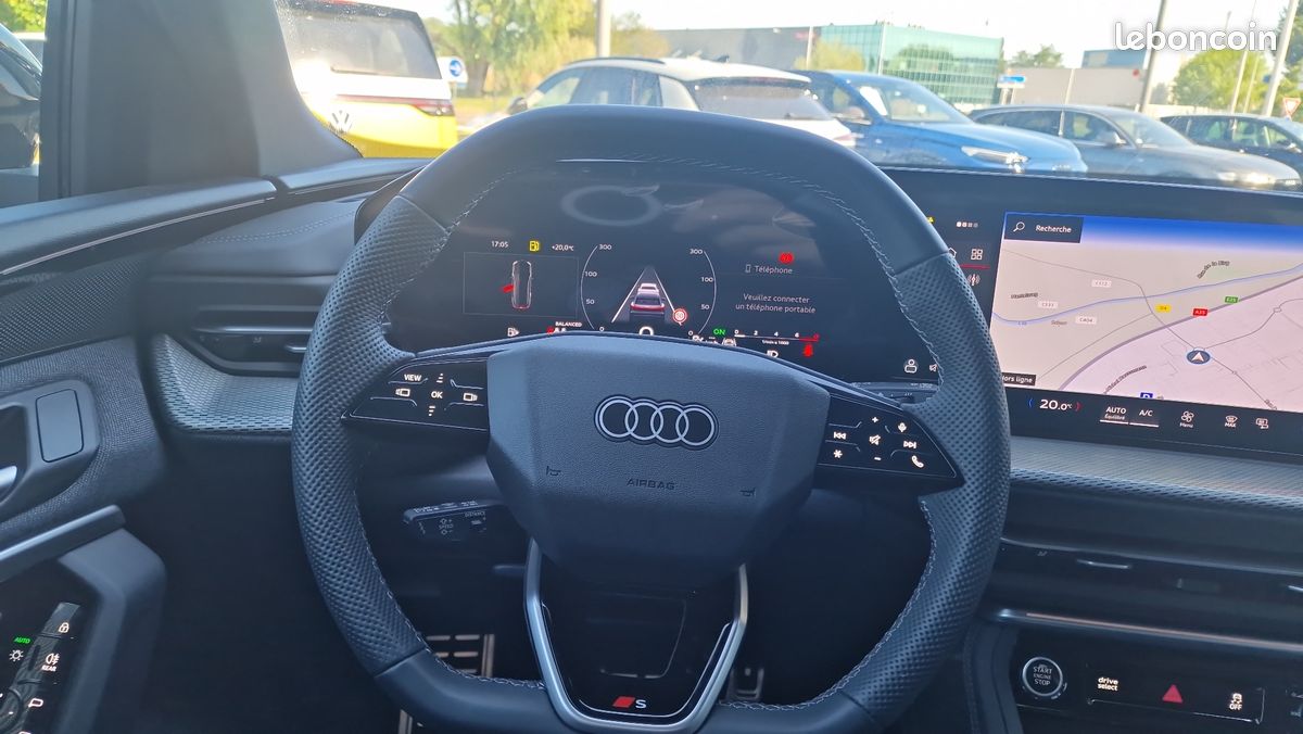 AUDI Q5 TFSI 204 ch Hybride S tronic 7 S line (image 18)