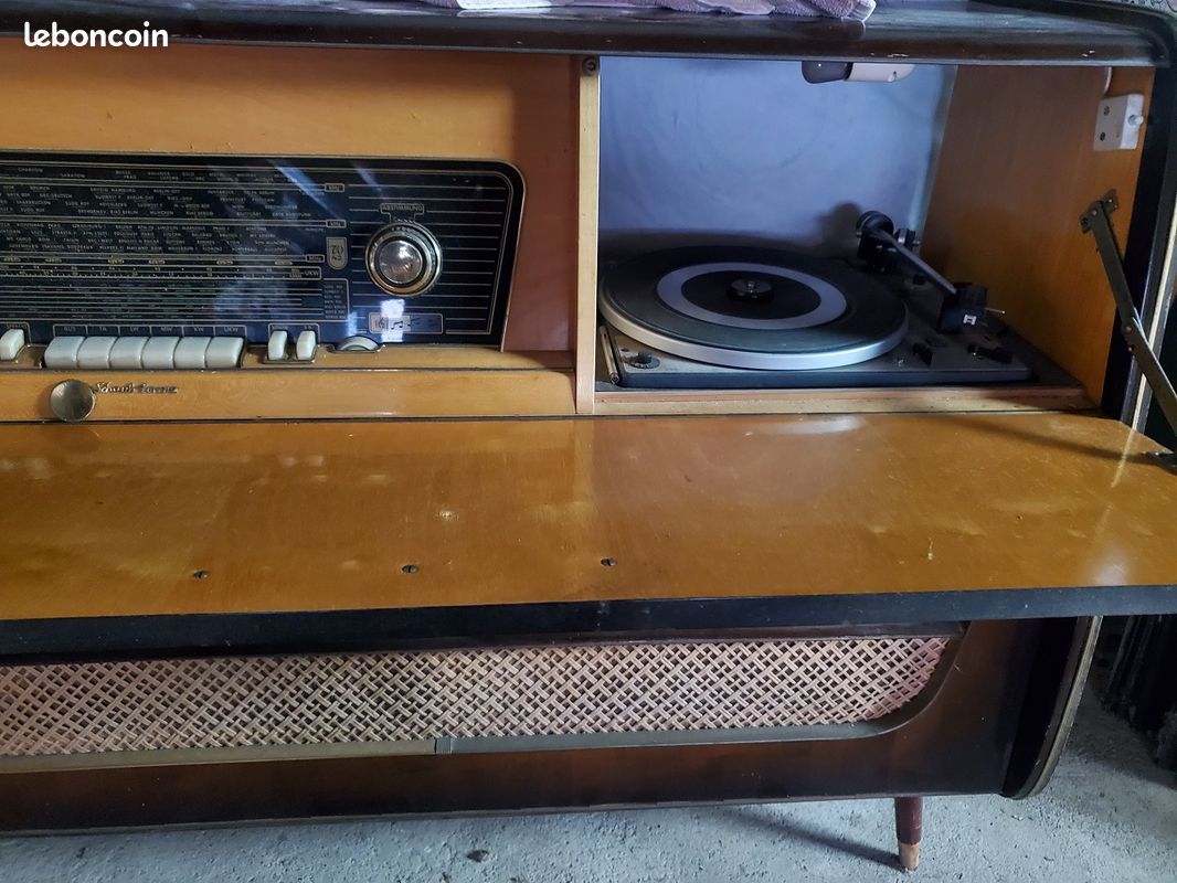 Meuble Radio, tourne disque Schaub Lorenz, modèle " ballerina konsert " (image 5)
