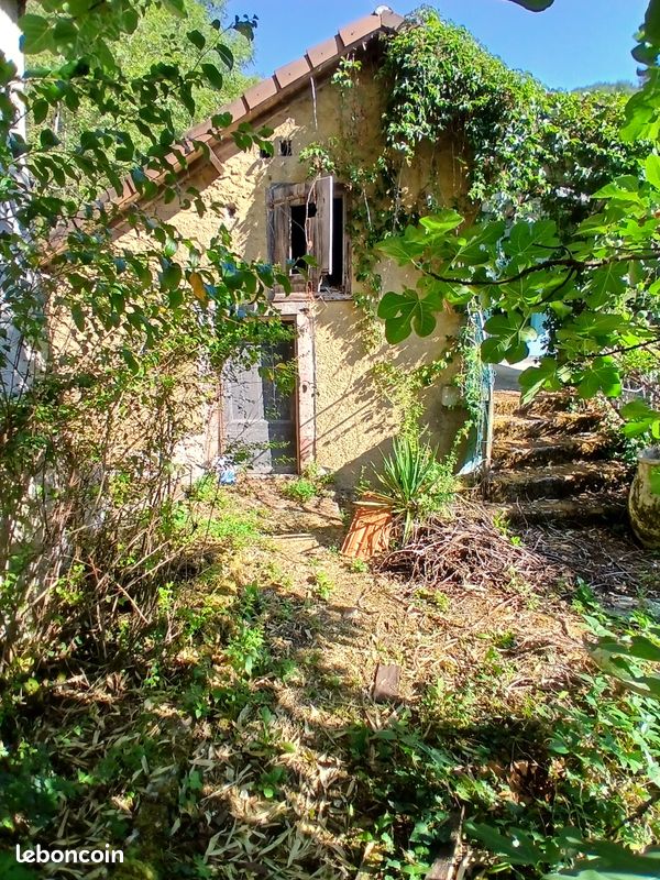 Maison 4 pièces 110 m² · à Villefranche-de-Rouergue · 110 m² · 65 000 €