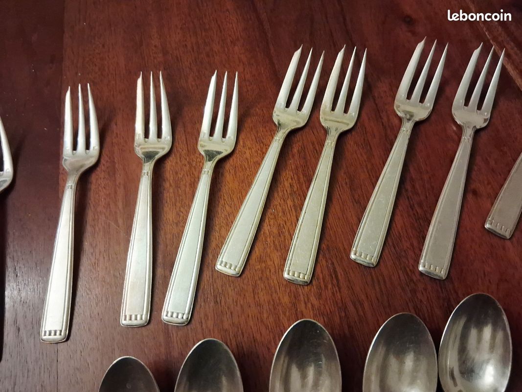Orfèvrerie Ravinet D’Enfert , model Cluny - Cutlery set