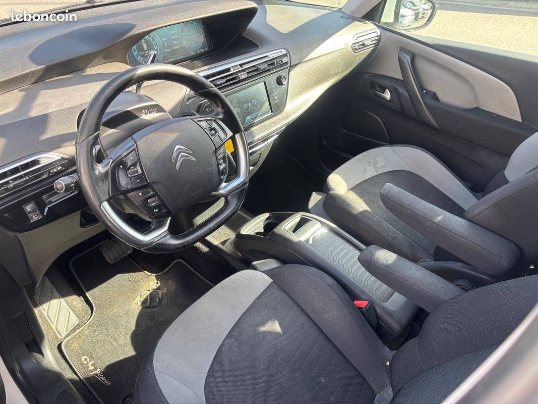 Citroën Grand C4 Picasso 1.6 THP 165ch Exclusive EAT6 (image 10)