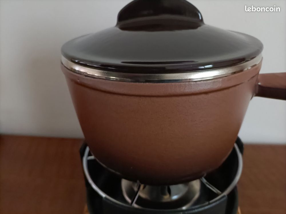 Service à fondue fonte émaillée rouge - Nomar - Made in france