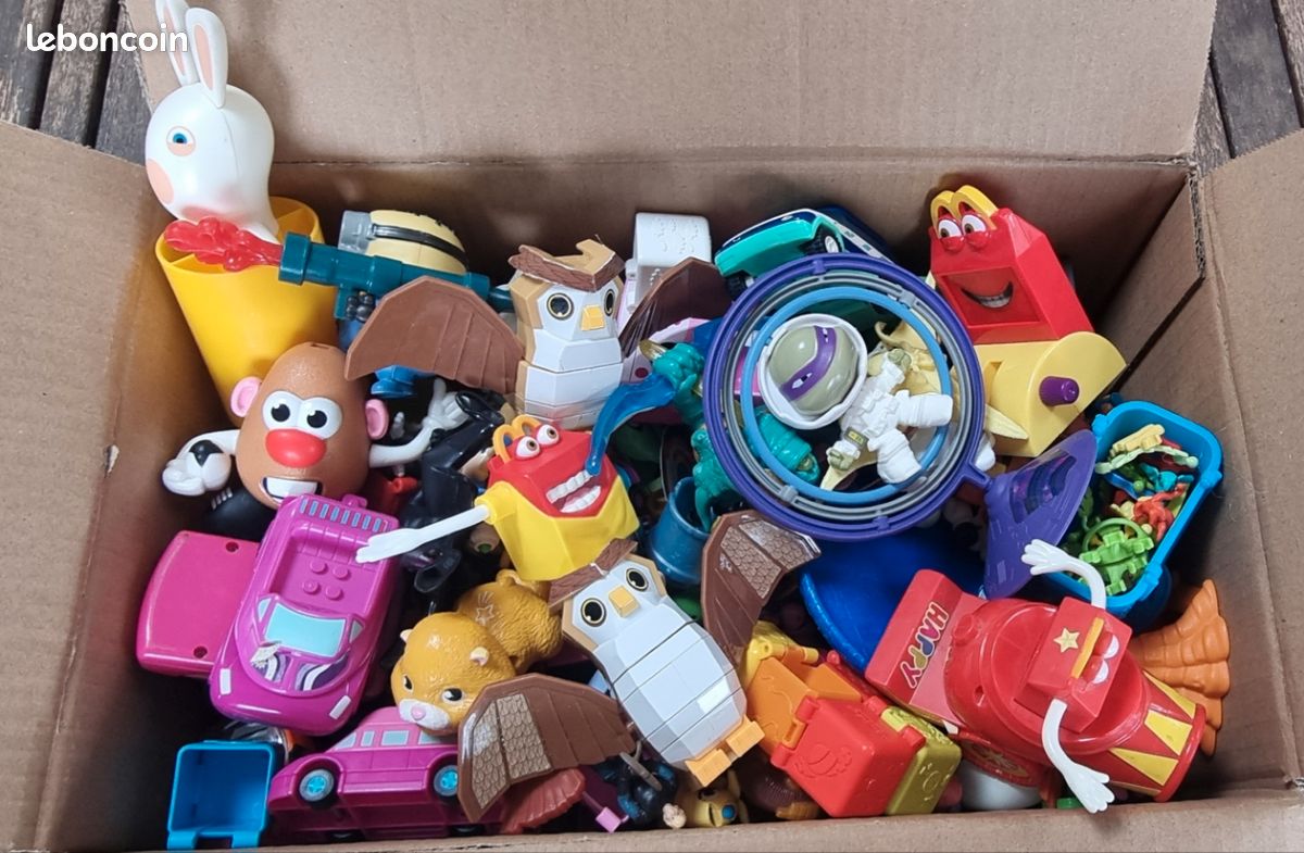 Lot de jouets (image 2)
